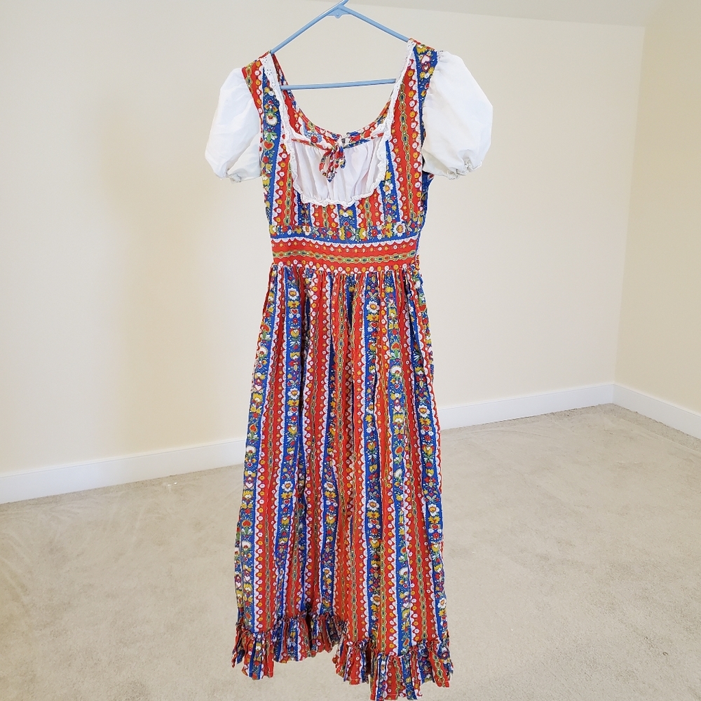 VTG 1970s milkmaid dress
